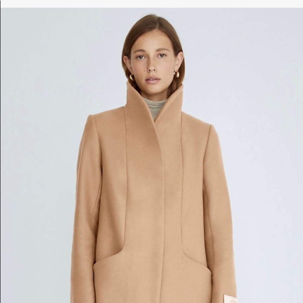 Aritzia Wilfred Mid length coat